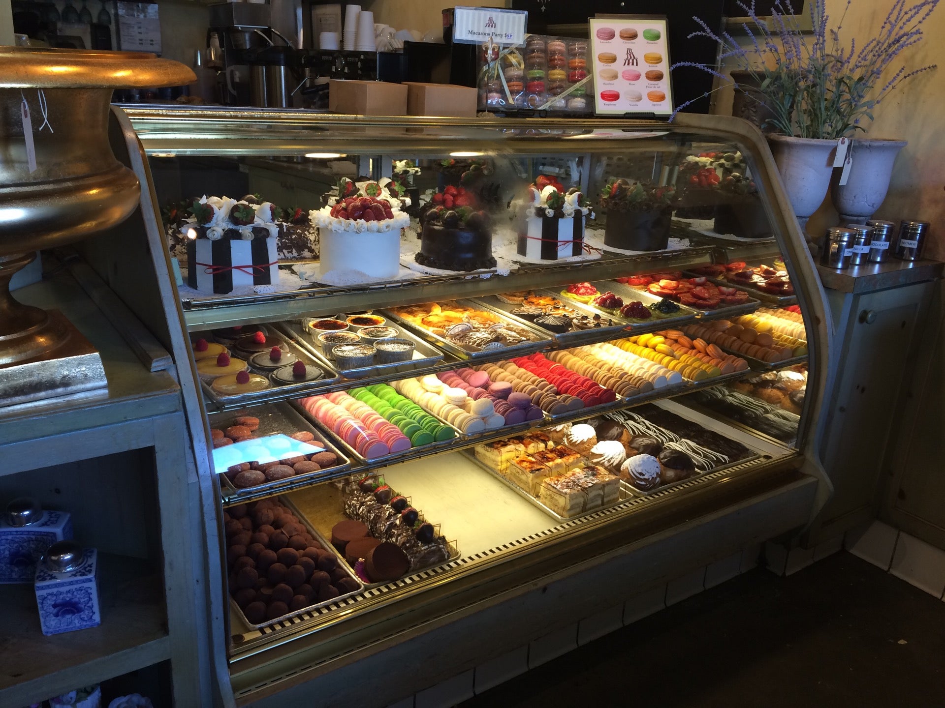La Provence Patisserie & Cafe photo 3