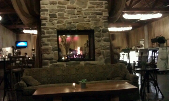Bon Vivant Market & Cafe photo 5