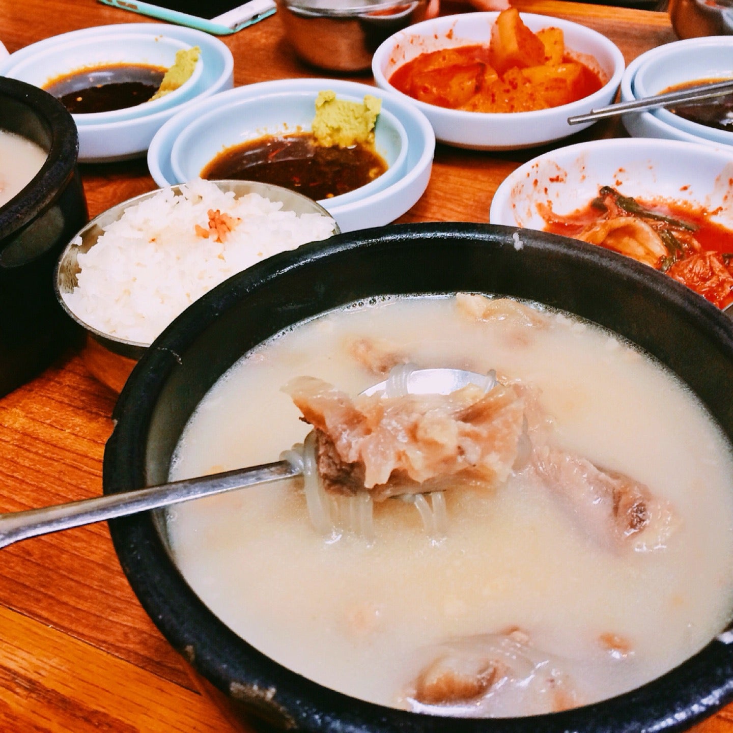E Moon Oak Restaurant photo 2